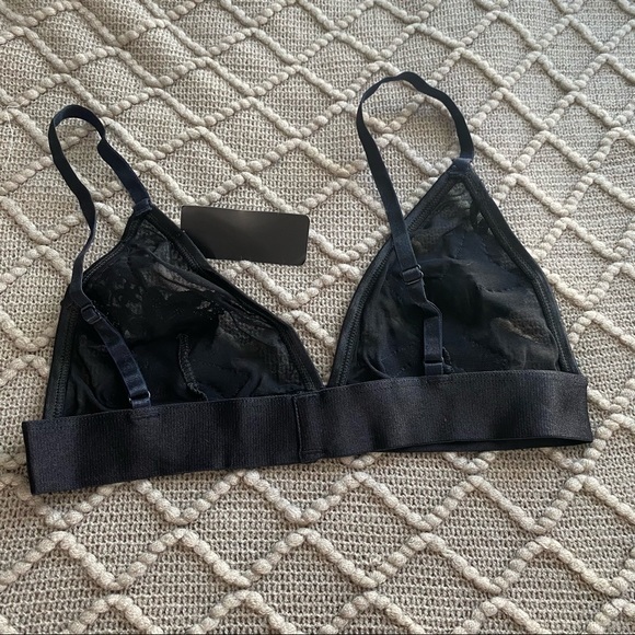 Embroidery Floral Print Bralette - Picture 2 of 3